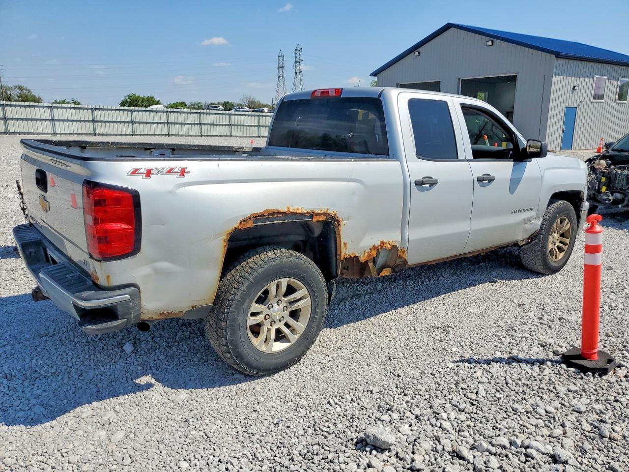 2014 CHEV Silverado VIN 1GCVKREC8EZ115049 photo 3