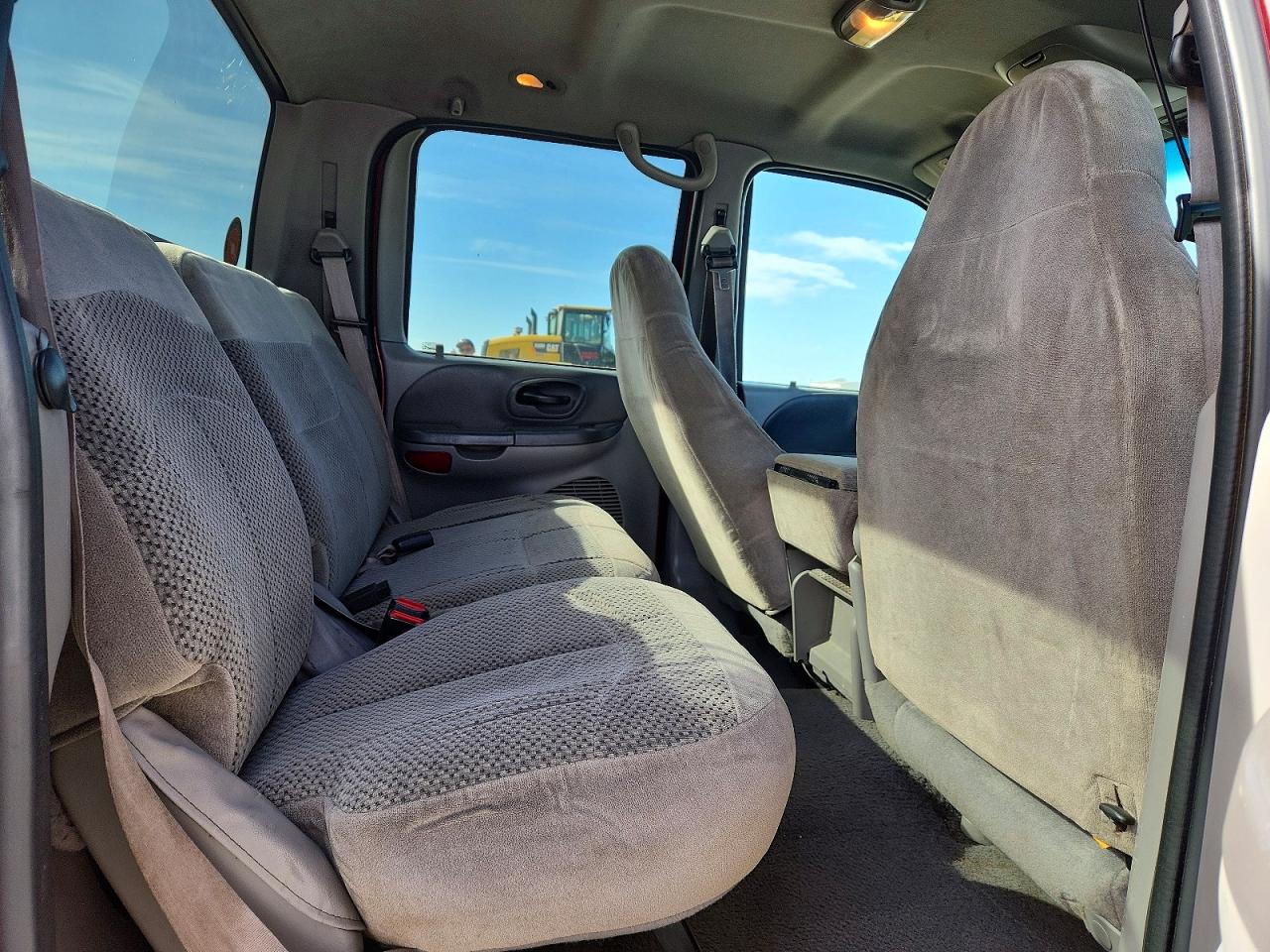 2001 Ford F150 super VIN 1FTRW08L31KE40269 photo 10