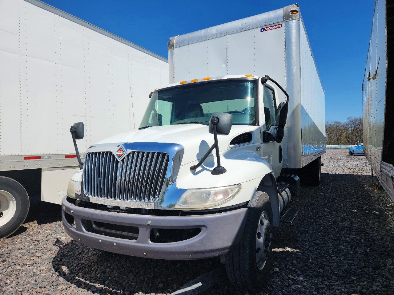 2019 International All other VIN 1HTEUMML9KH163534 photo 2