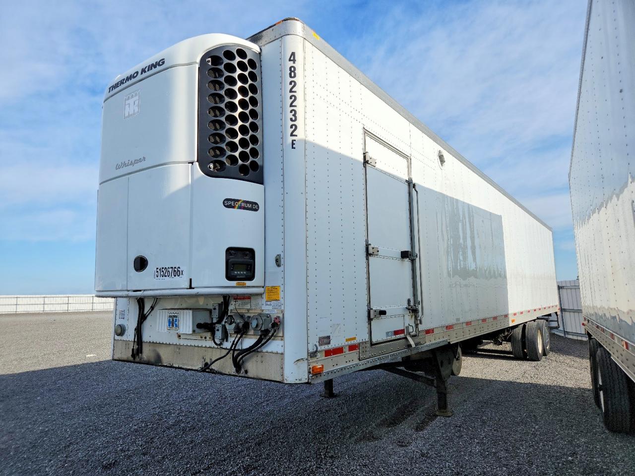 2015 UTILITY All models VIN 1UYVS2488FM408325 photo 2