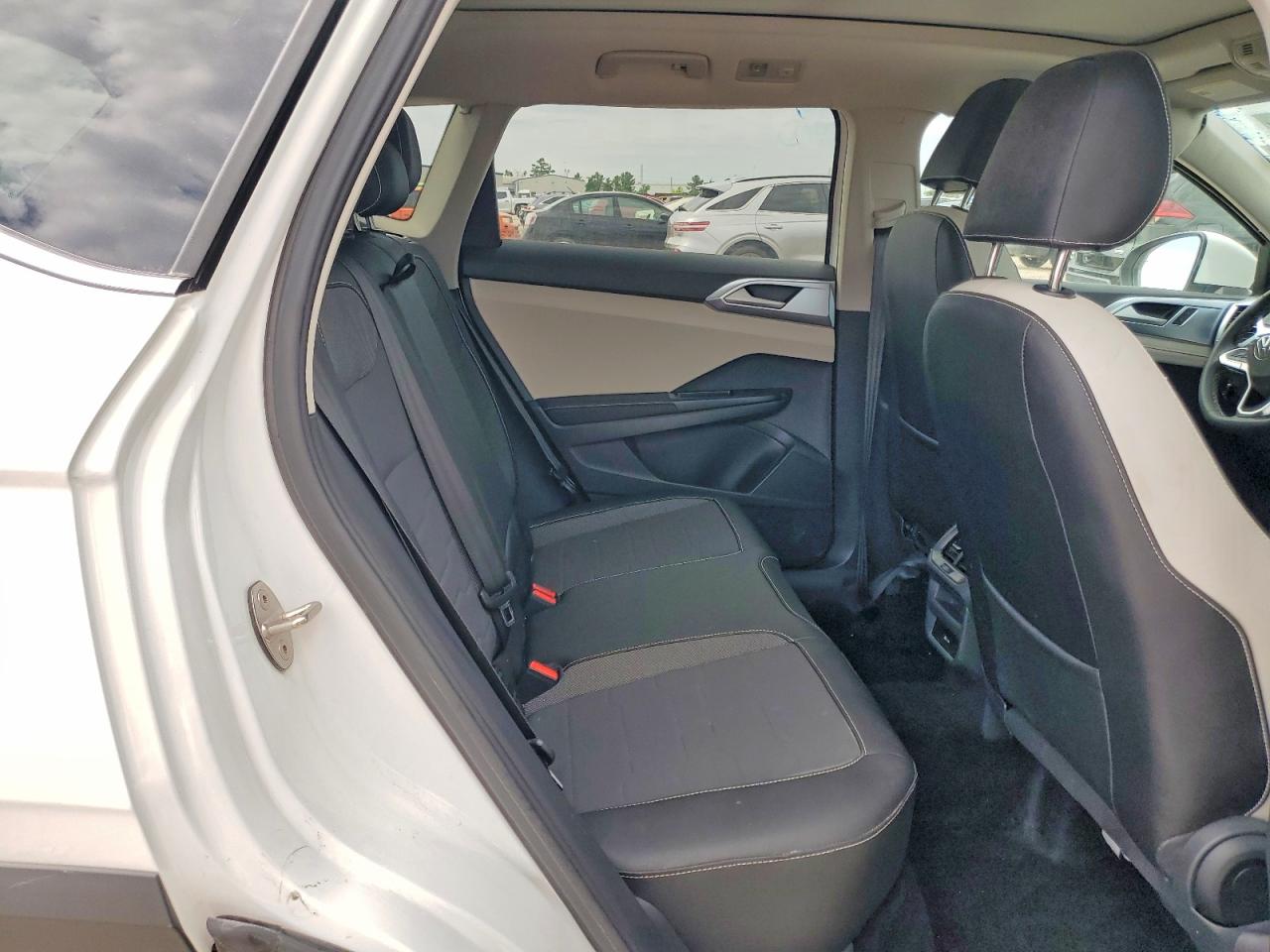 2025 Volkswagen All other VIN 3VVEC7B25SM004339 photo 11