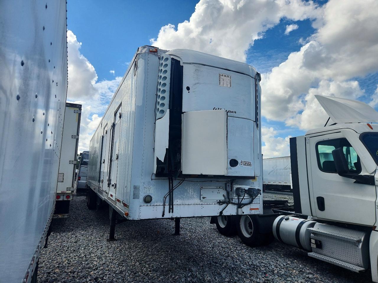 2016 UTIL Trailer VIN 1UYVS2485GM526026 photo 1