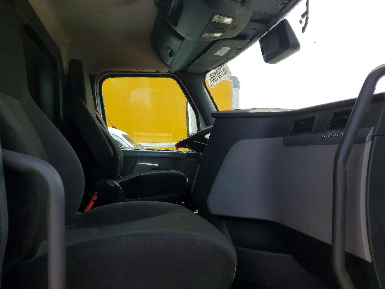 2022 FREIGHTLINER All other VIN 3AKJHLDRXNSNK9742 photo 5