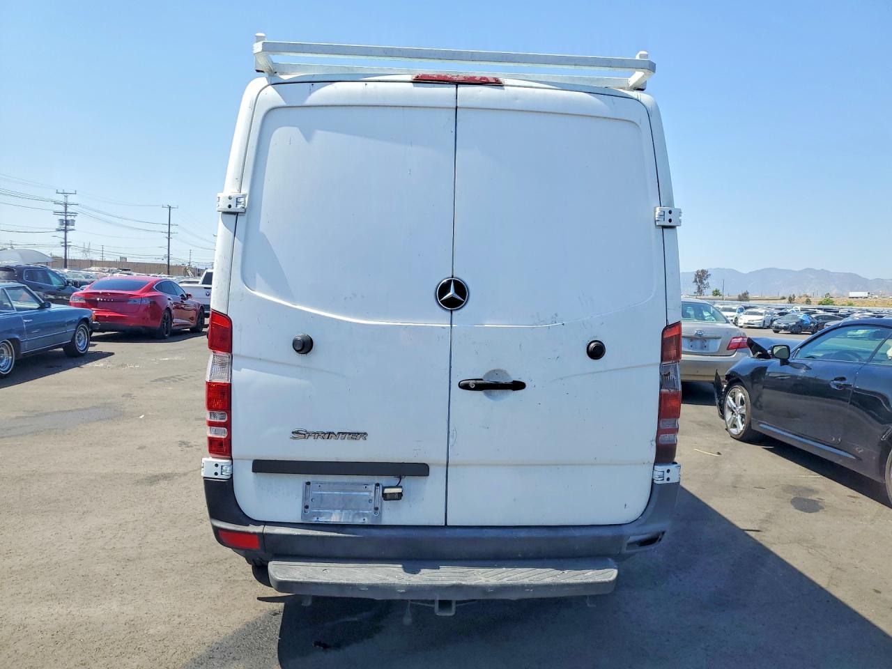 2011 Mercedes-Benz Sprinter VIN WD3PE7CC3B5595344 photo 6