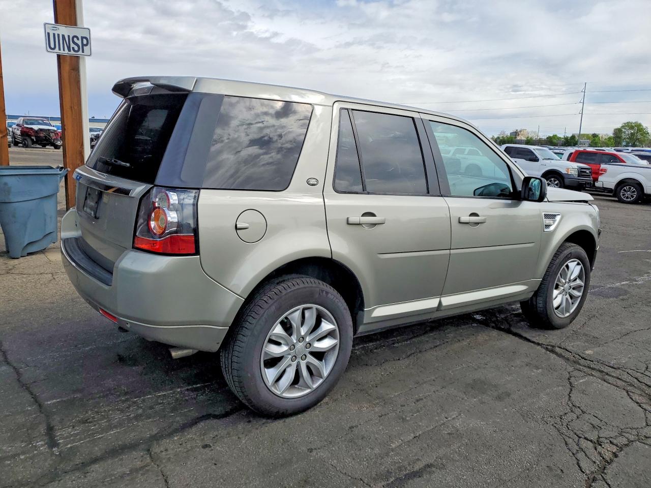 2014 Land Lr2 VIN SALFR2BGXEH412529 photo 3