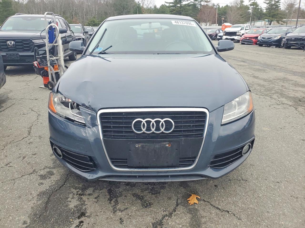 2012 Audi A3 VIN WAUBEAFM0CA151801 photo 5