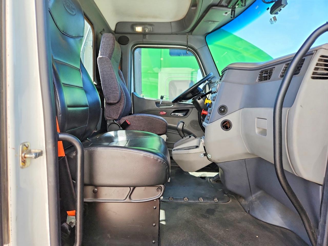 2017 PETERBILT All other VIN 1XPBA48X8HD428786 photo 5