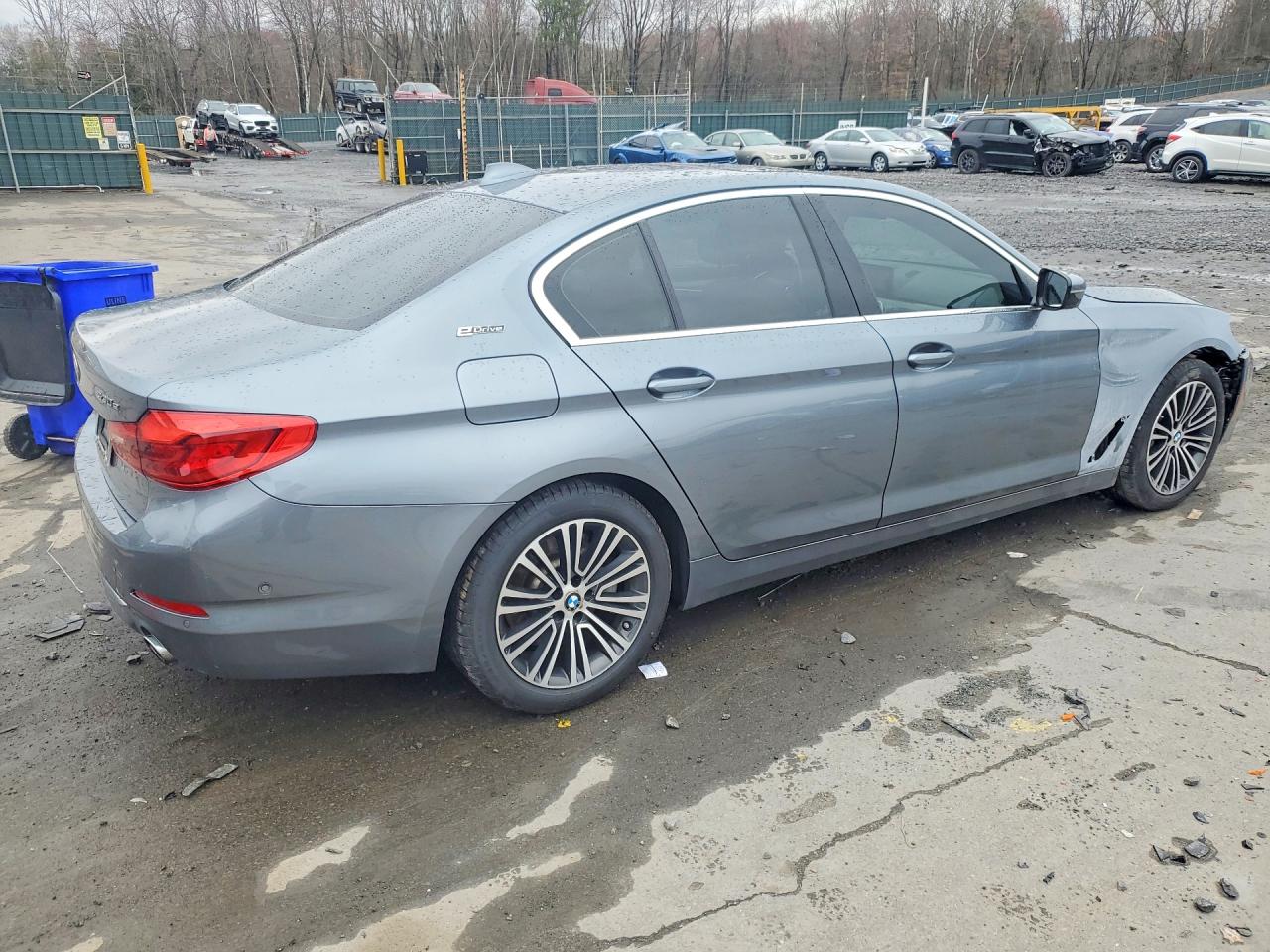 2019 BMW 5 series VIN WBAJB1C56KB376282 photo 3