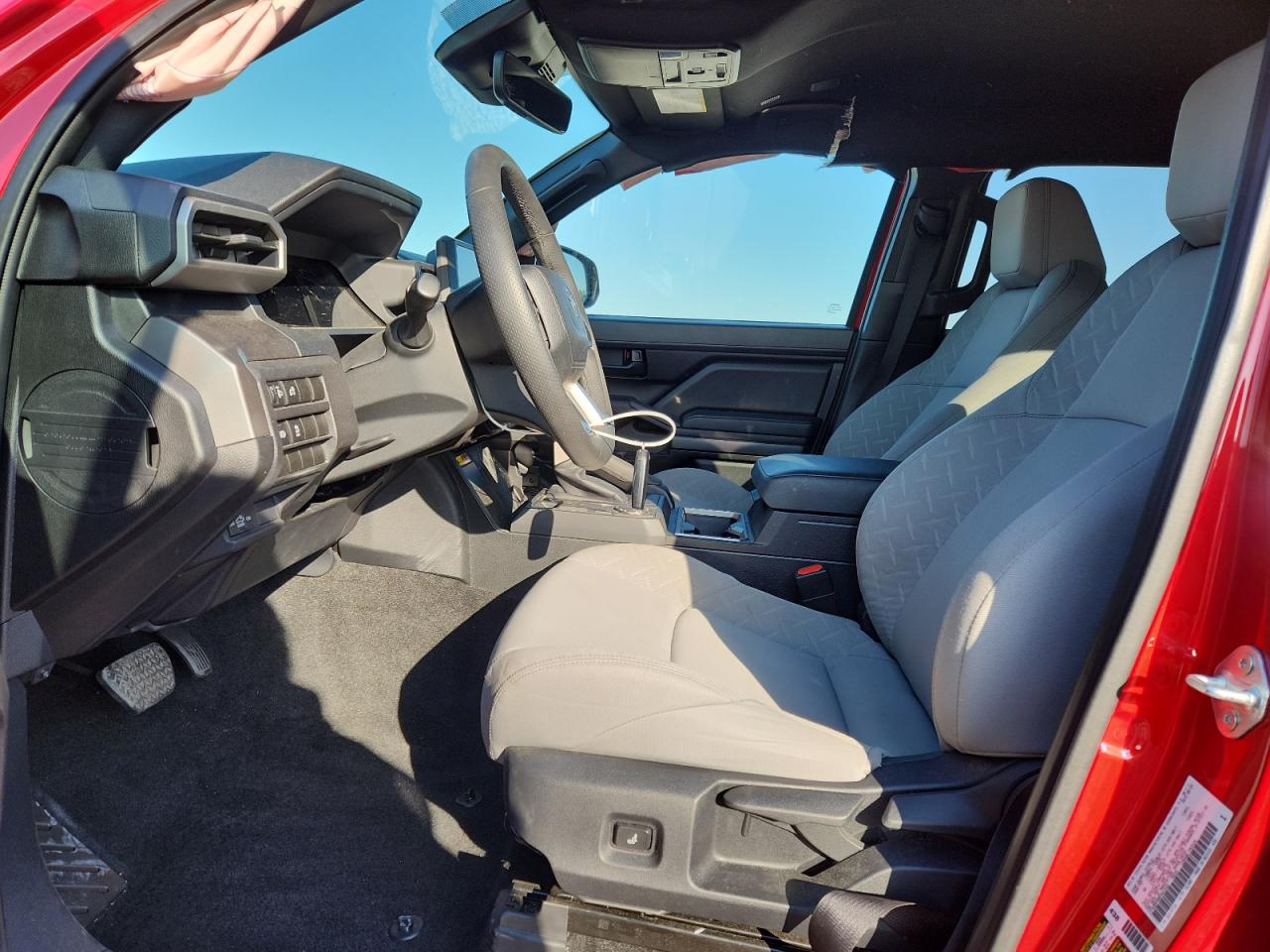 2024 Toyota Tacoma VIN 3TYKB5FN5RT012162 photo 7