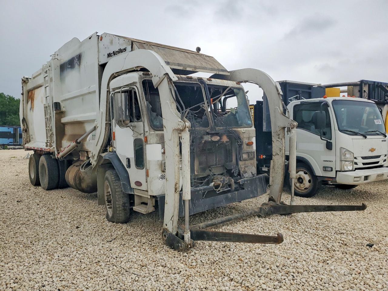 2018 PETERBILT All other VIN 3BPDL70X8JF160953 photo 1