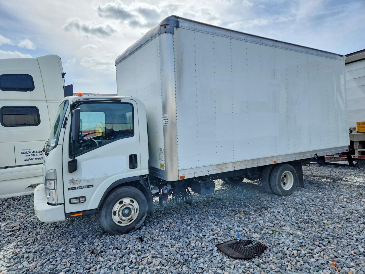 2022 Isuzu Npr VIN JALC4W169N7016539 photo 1