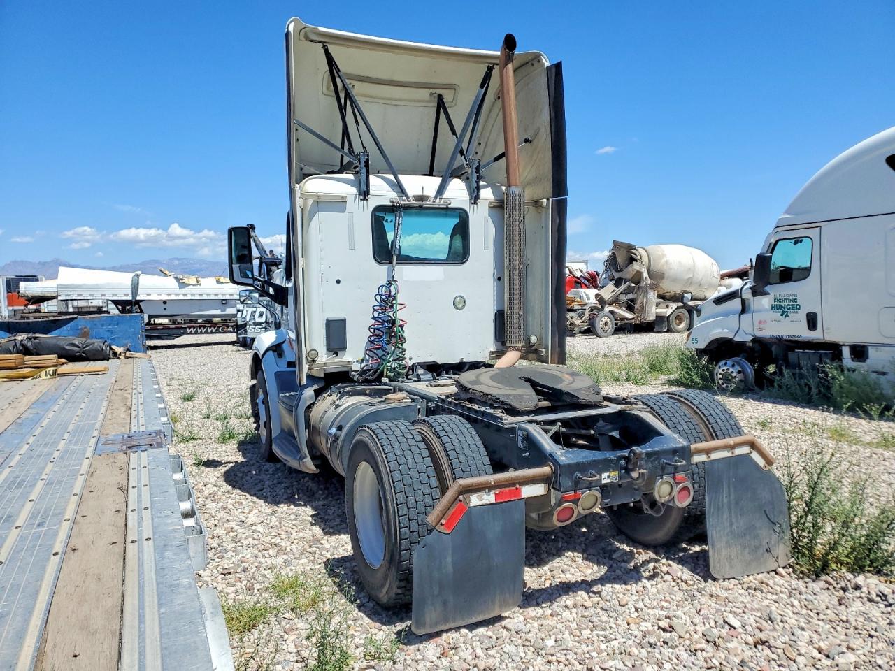 2015 PETERBILT All other VIN 1XPBA48X5FD286295 photo 3
