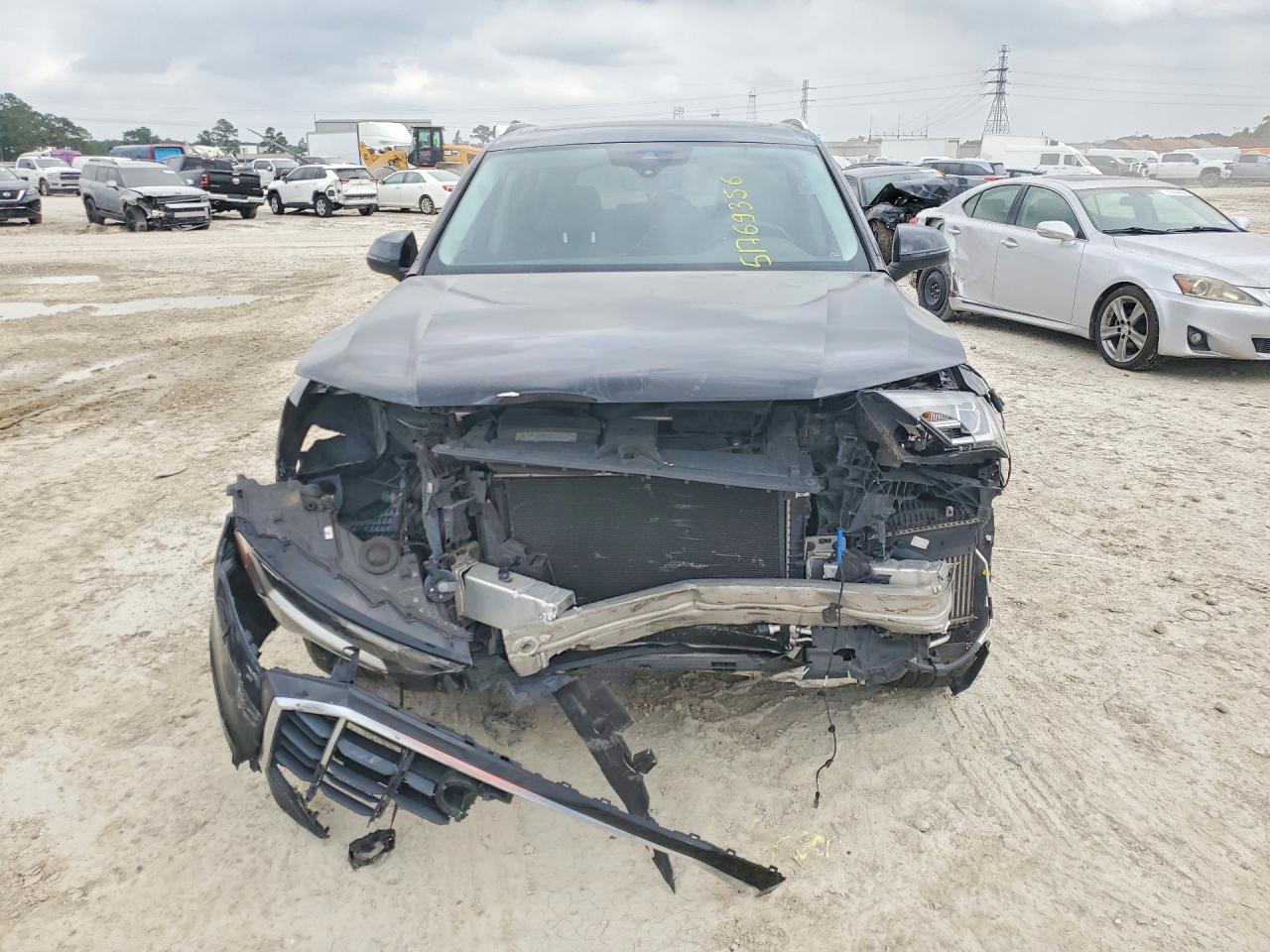 2020 Audi Q7 VIN WA1LXAF79LD002663 photo 5