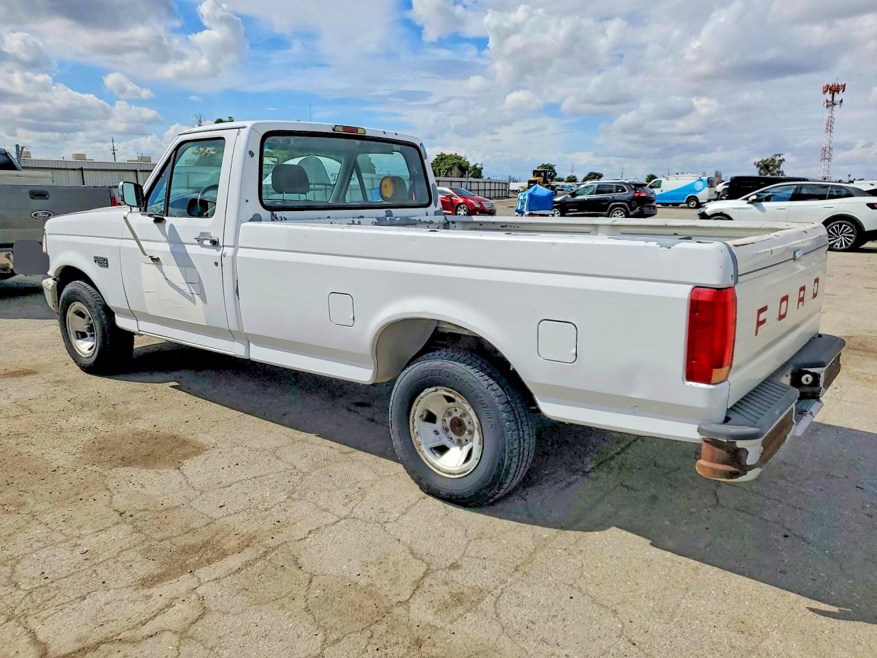 1994 Ford F150 VIN 1FTDF15Y4RLB12672 photo 2