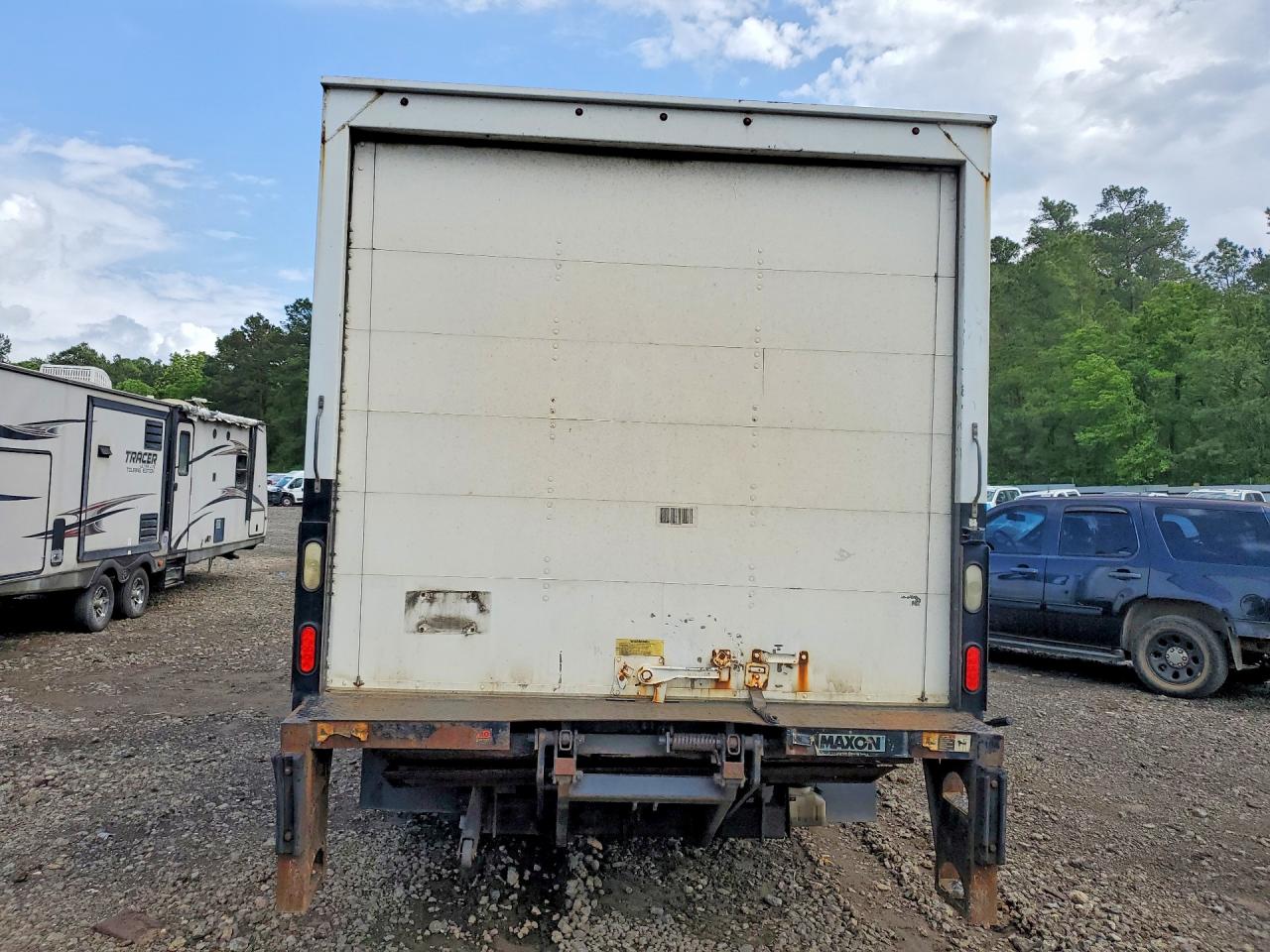 2016 Ford Econoline VIN 1FDWE3FL1GDC21314 photo 6