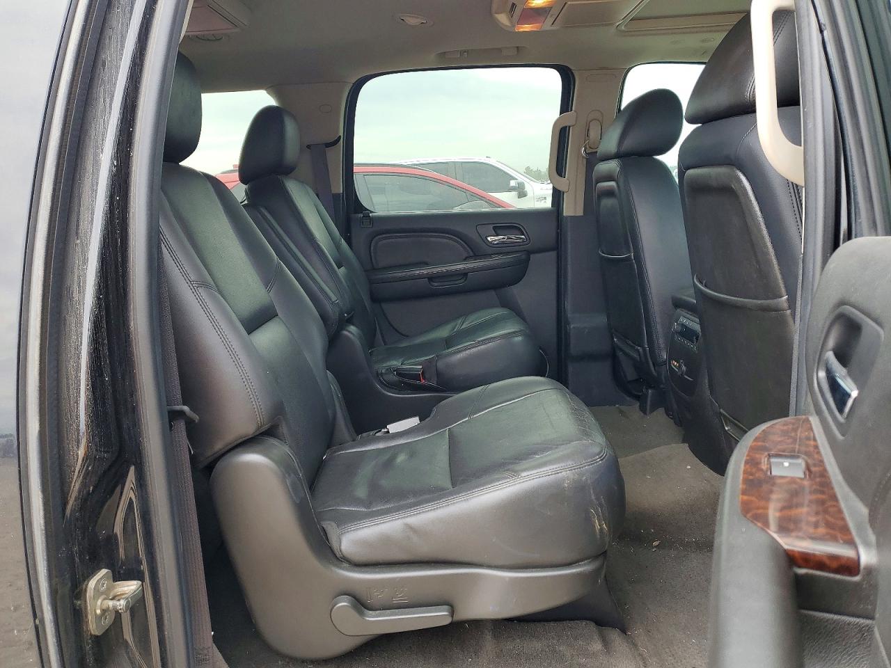 2011 GMC Yukon VIN 1GKS2MEF7BR361347 photo 11