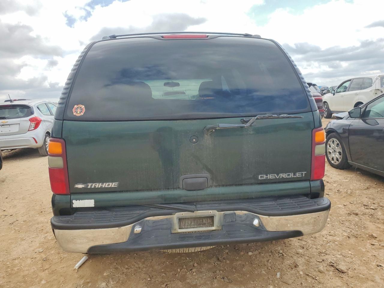 2002 Chevrolet Tahoe VIN 1GNEC13Z12R136575 photo 6