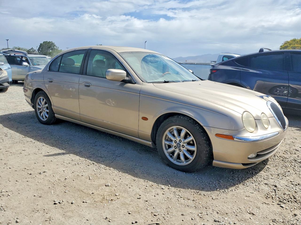 2001 Jaguar S type VIN SAJDA01P01GM10057 photo 4