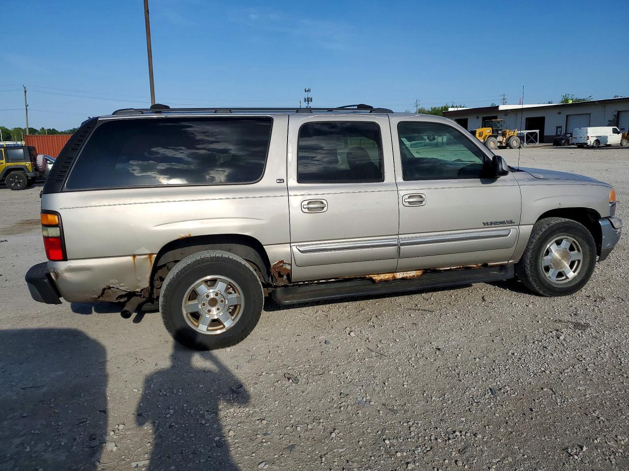 2006 GMC Yukon VIN 1GKFK16Z96J138482 photo 3