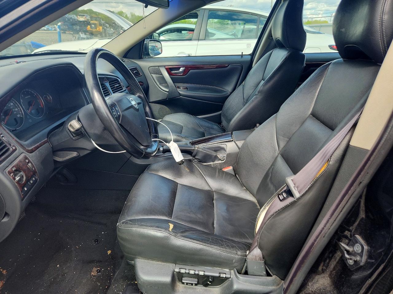 2004 VOLV S60 VIN YV1RH59H142398023 photo 7