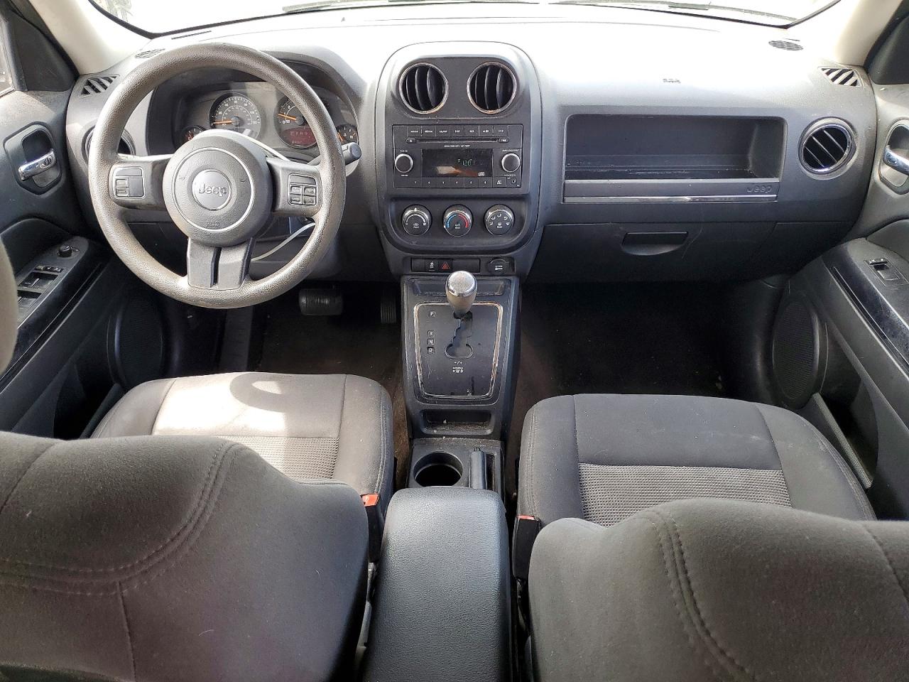 2015 Jeep Patriot VIN 1C4NJPBA0FD285740 photo 8