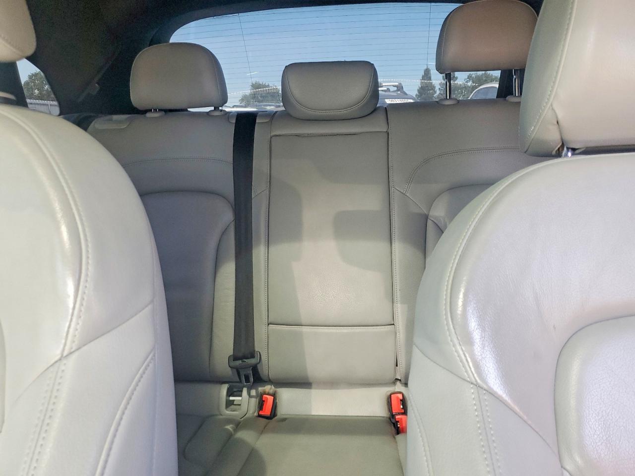 2016 Audi Q3 VIN WA1GFCFSXGR004015 photo 10