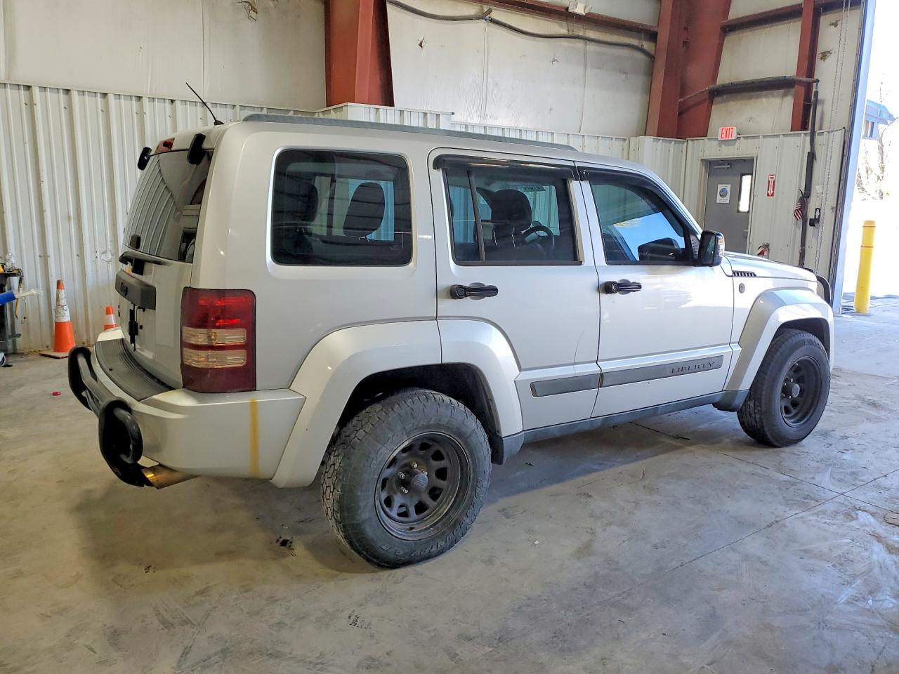 2011 Jeep Liberty VIN 1J4PN2GKXBW575011 photo 3