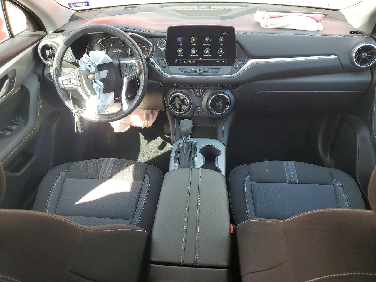 2026 Chevrolet Blazer VIN 3GNKBCR4XTS144749 photo 8