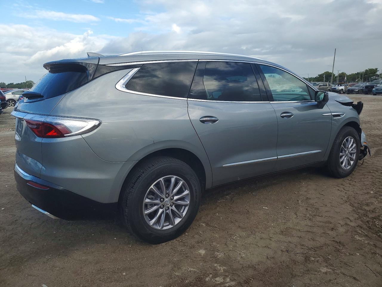 2023 Buick Enclave VIN 5GAEVAKWXPJ259390 photo 3