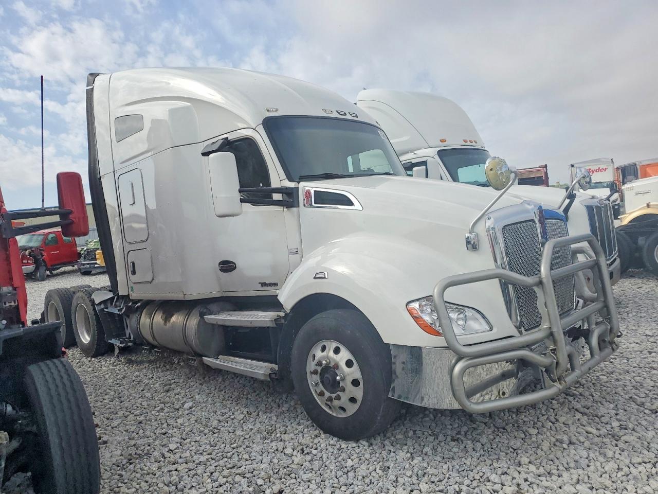 2015 KENWORTH T680 VIN 1XKYD49X5FJ463158 photo 1