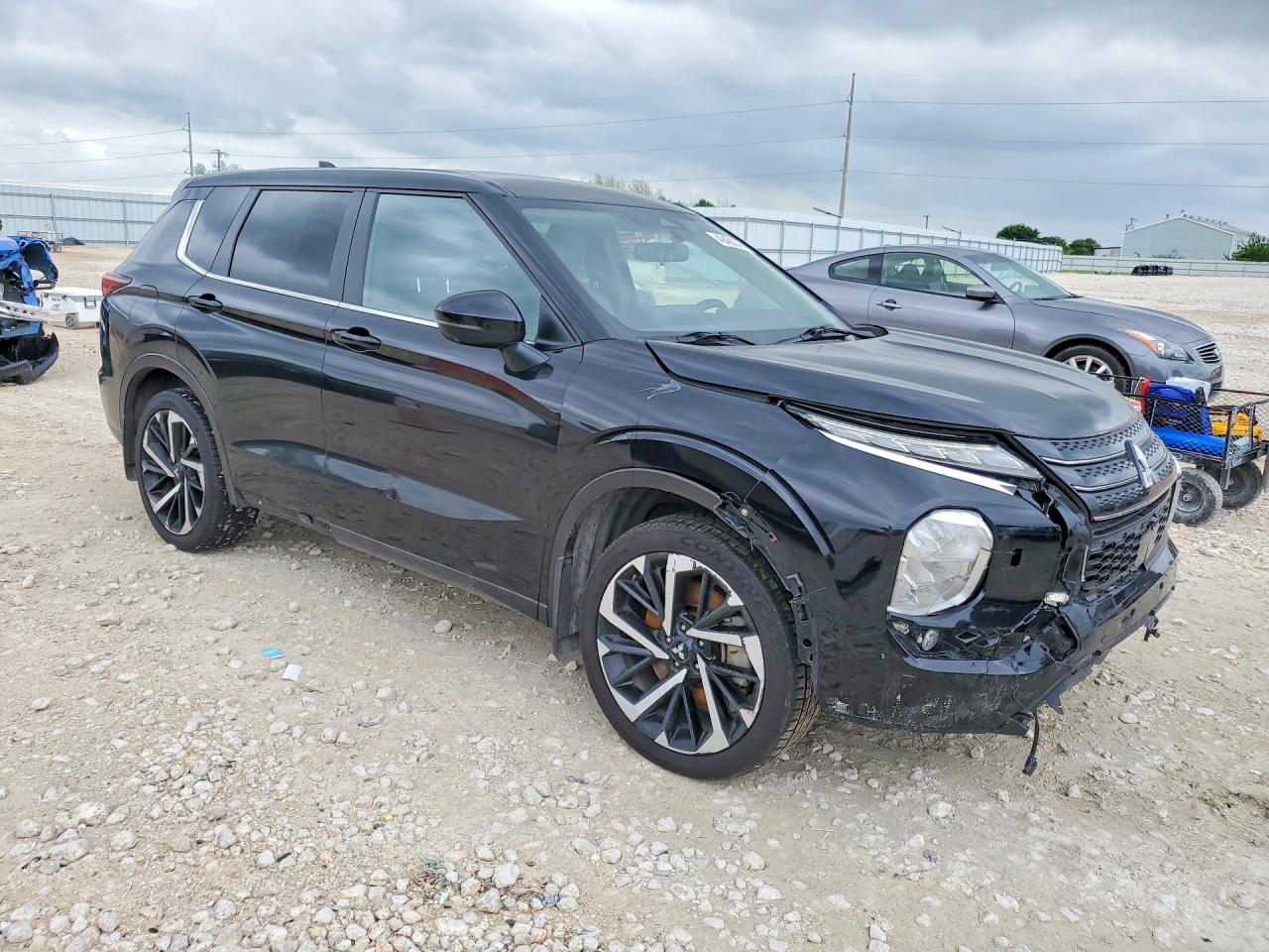 2022 Mitsubishi Outlander VIN JA4J4UA83NZ036377 photo 4