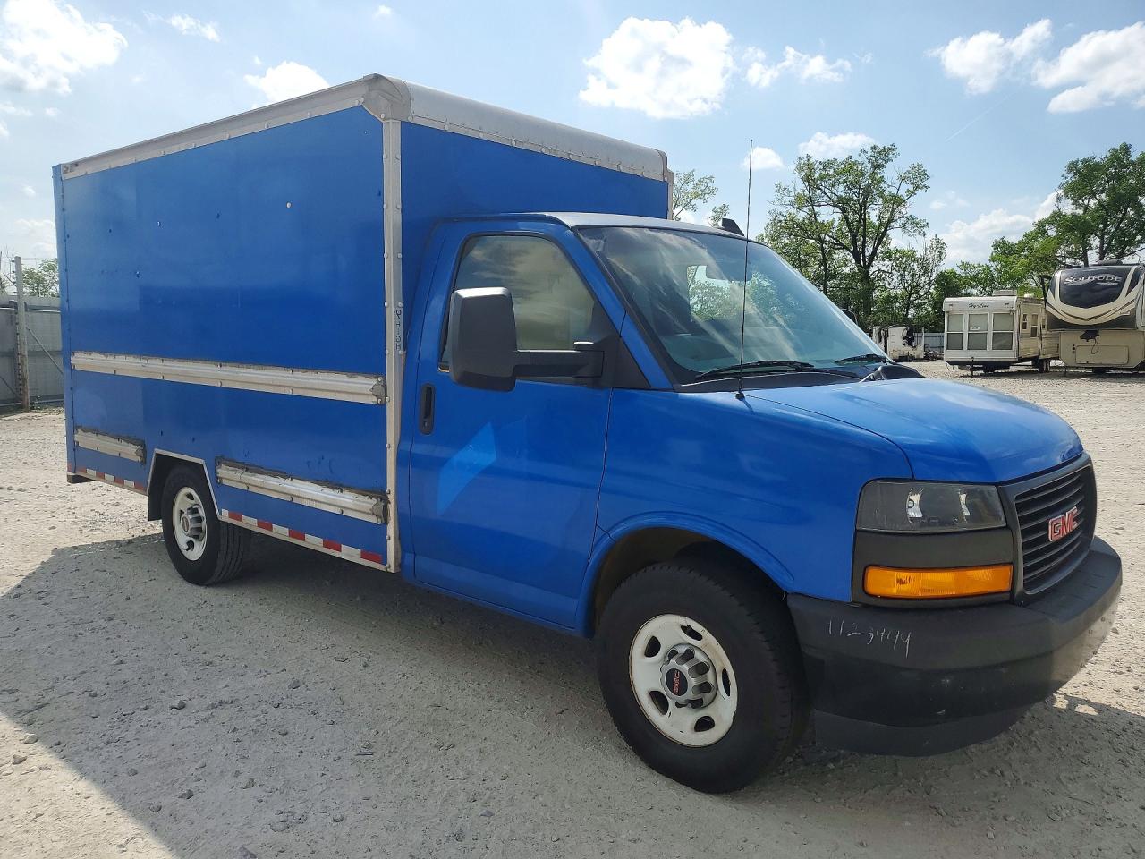 2018 GMC Savana VIN 1GD07RFP1J1901437 photo 4