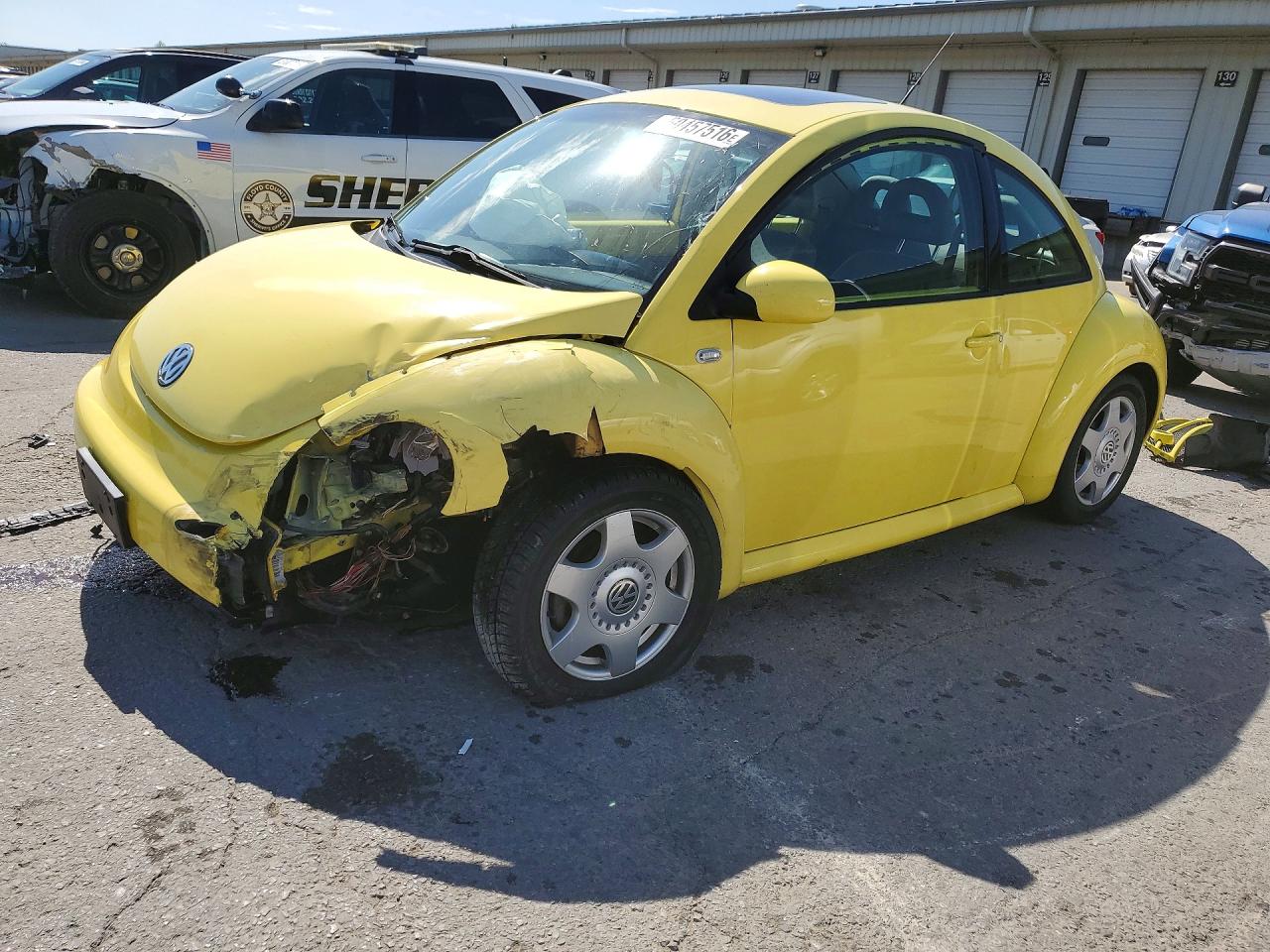 2001 VOLKSWAGEN Beetle VIN 3VWCP21CX1M461229 photo 1