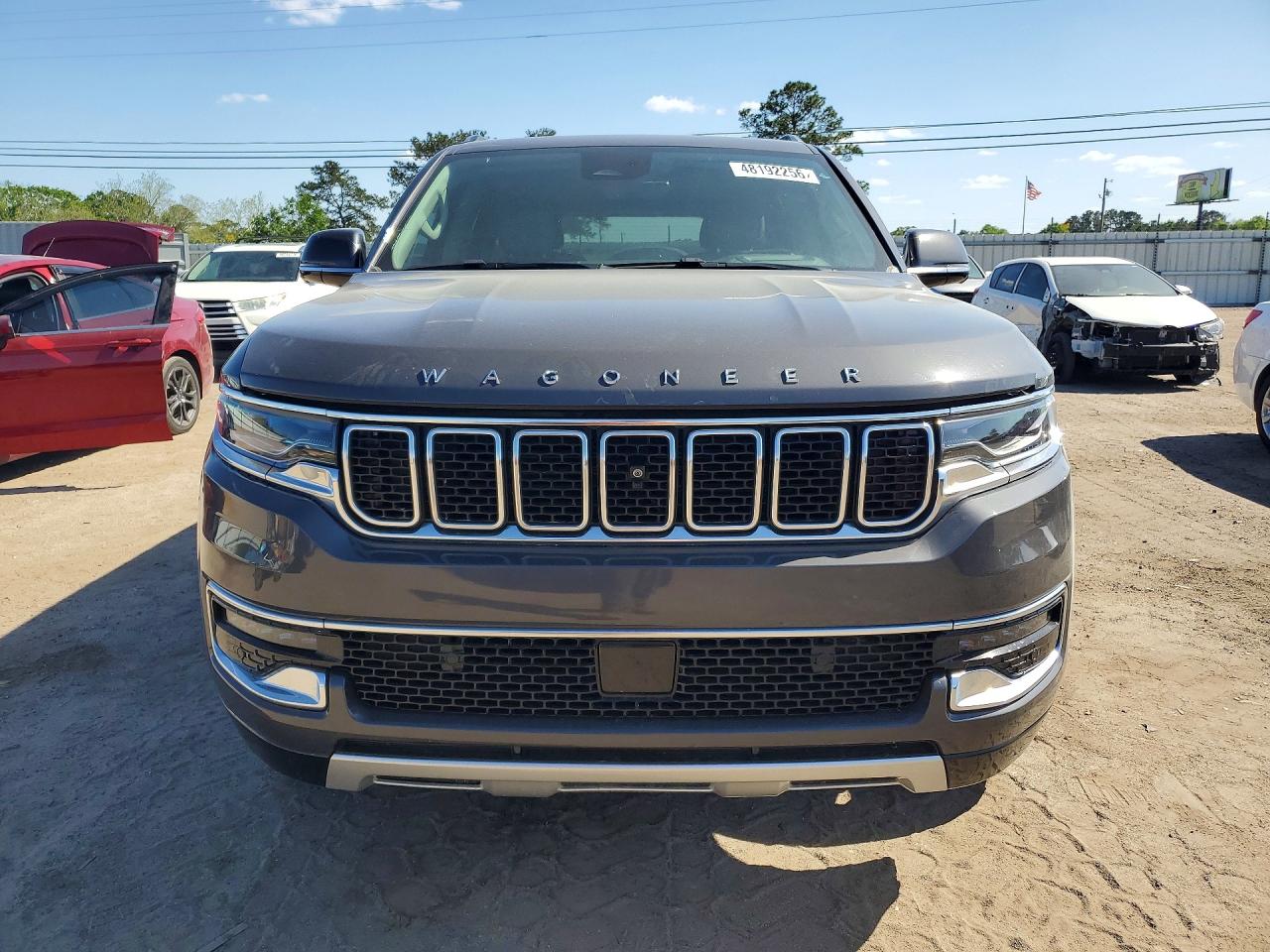 2022 Jeep Wagoneer VIN 1C4SJUBTXNS109145 photo 5