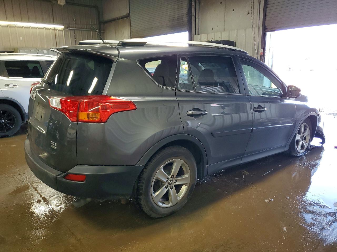 2015 Toyota Rav4 VIN JTMRFREV0FD099919 photo 3