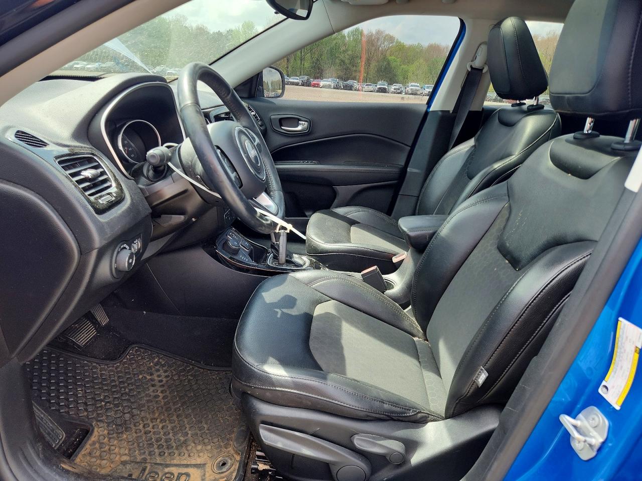 2019 Jeep Grand cher VIN 3C4NJDBB0KT689455 photo 7