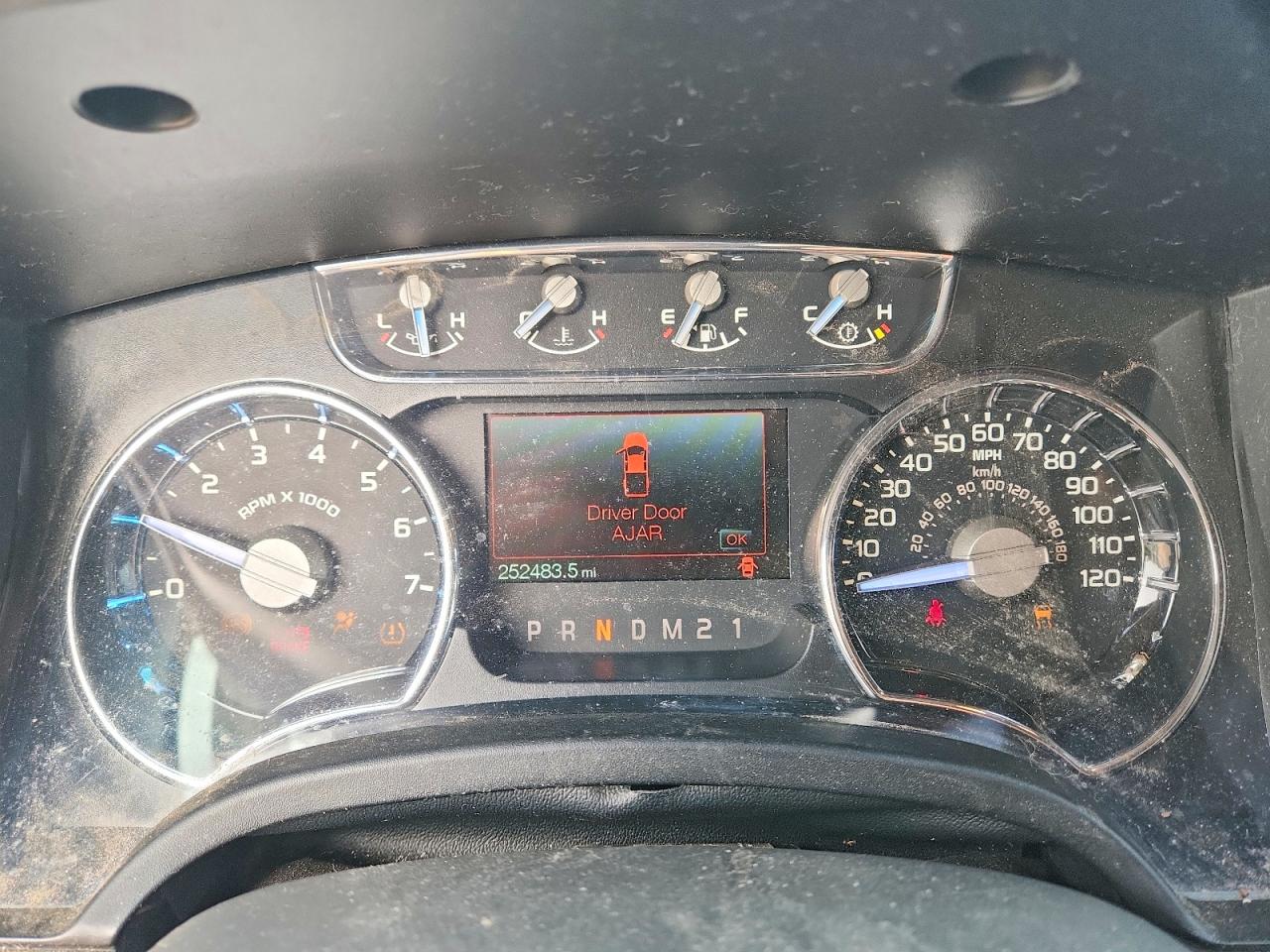 2011 Ford F150 VIN 1FTFW1CF3BKD24615 photo 9
