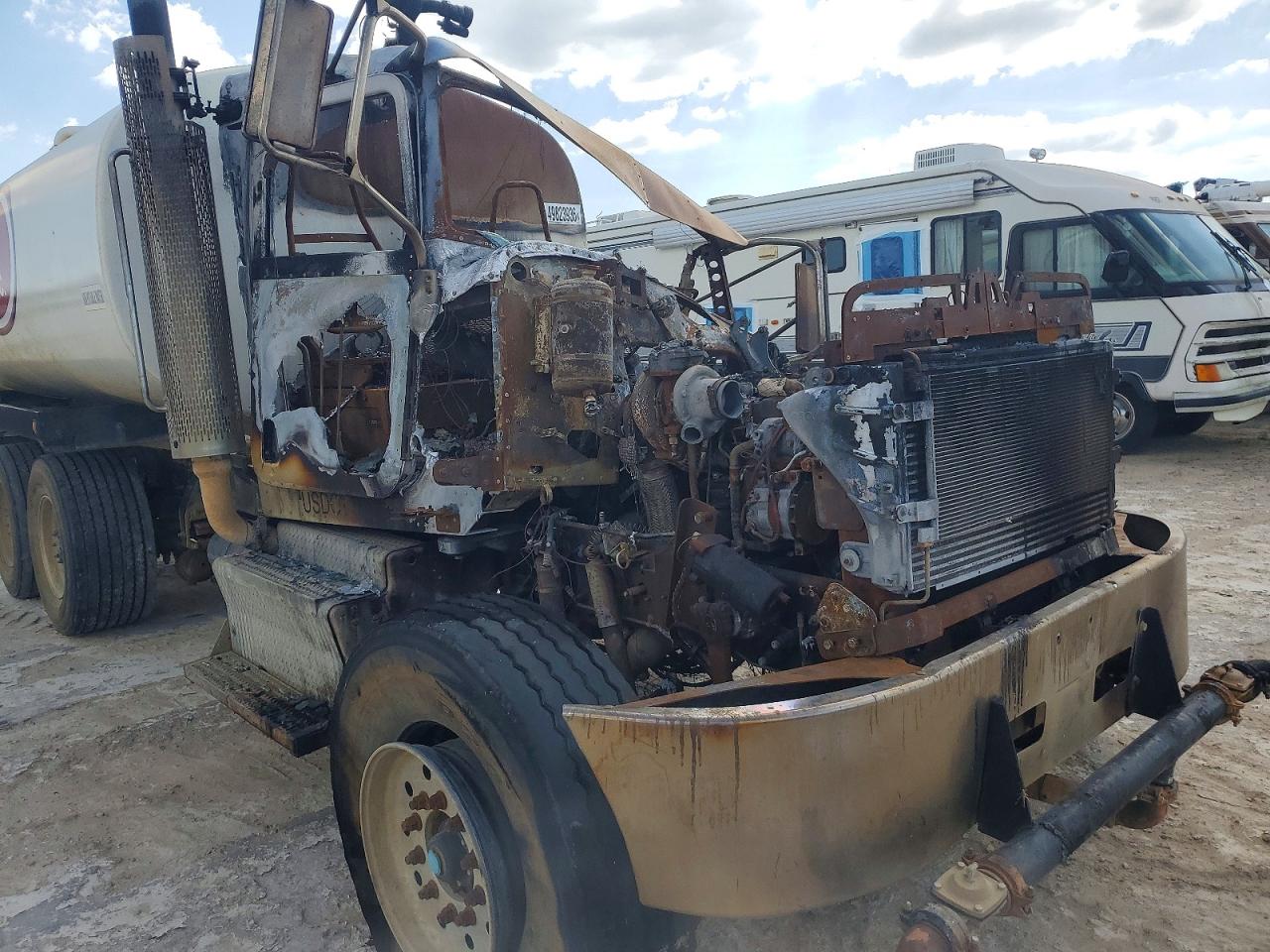 2015 PETERBILT All other VIN 2NP3LJ9X5FM292162 photo 9