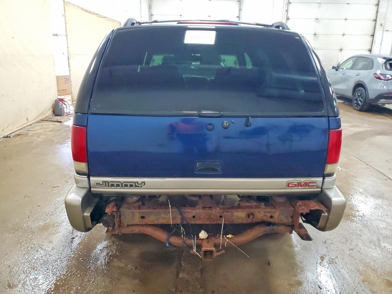 1999 GMC Jimmy VIN 1GKDT13W3X2557793 photo 6