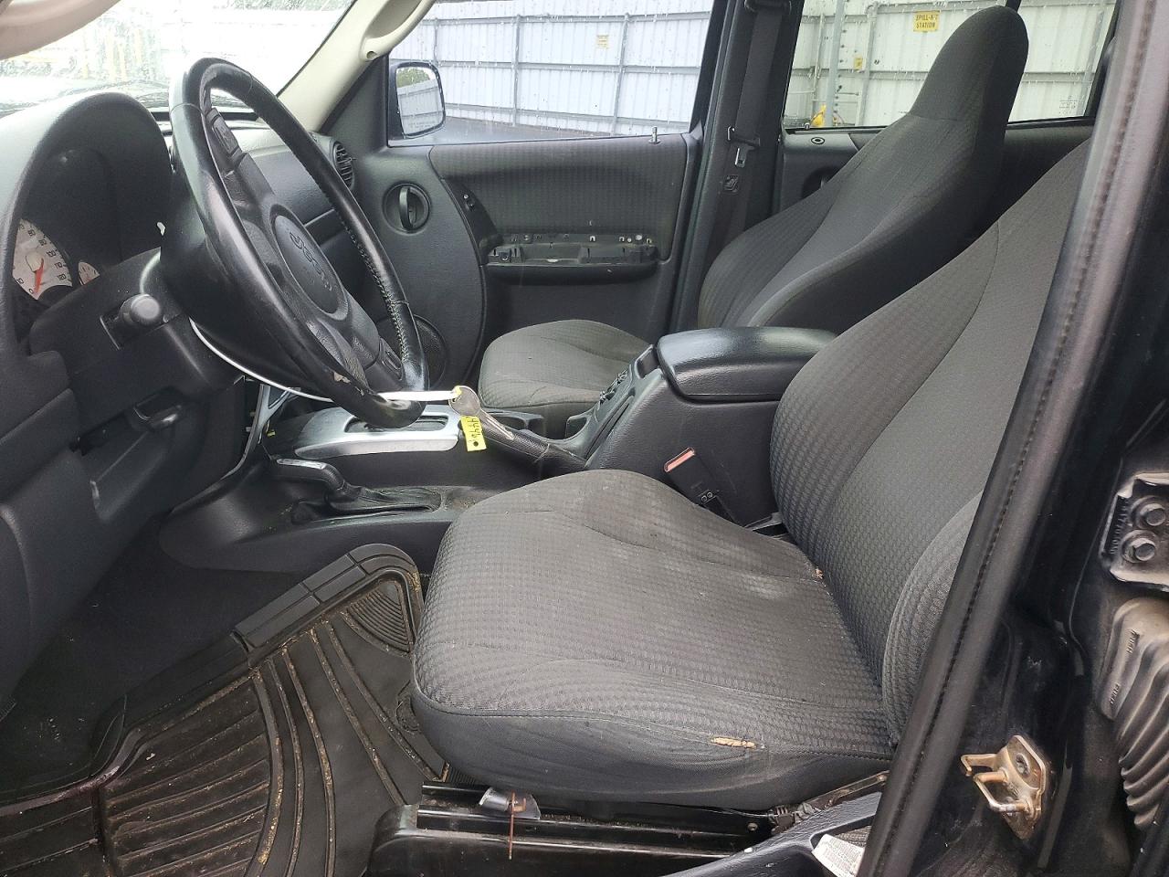 2002 JEEP Liberty VIN 1J4GL48K22W274183 photo 7