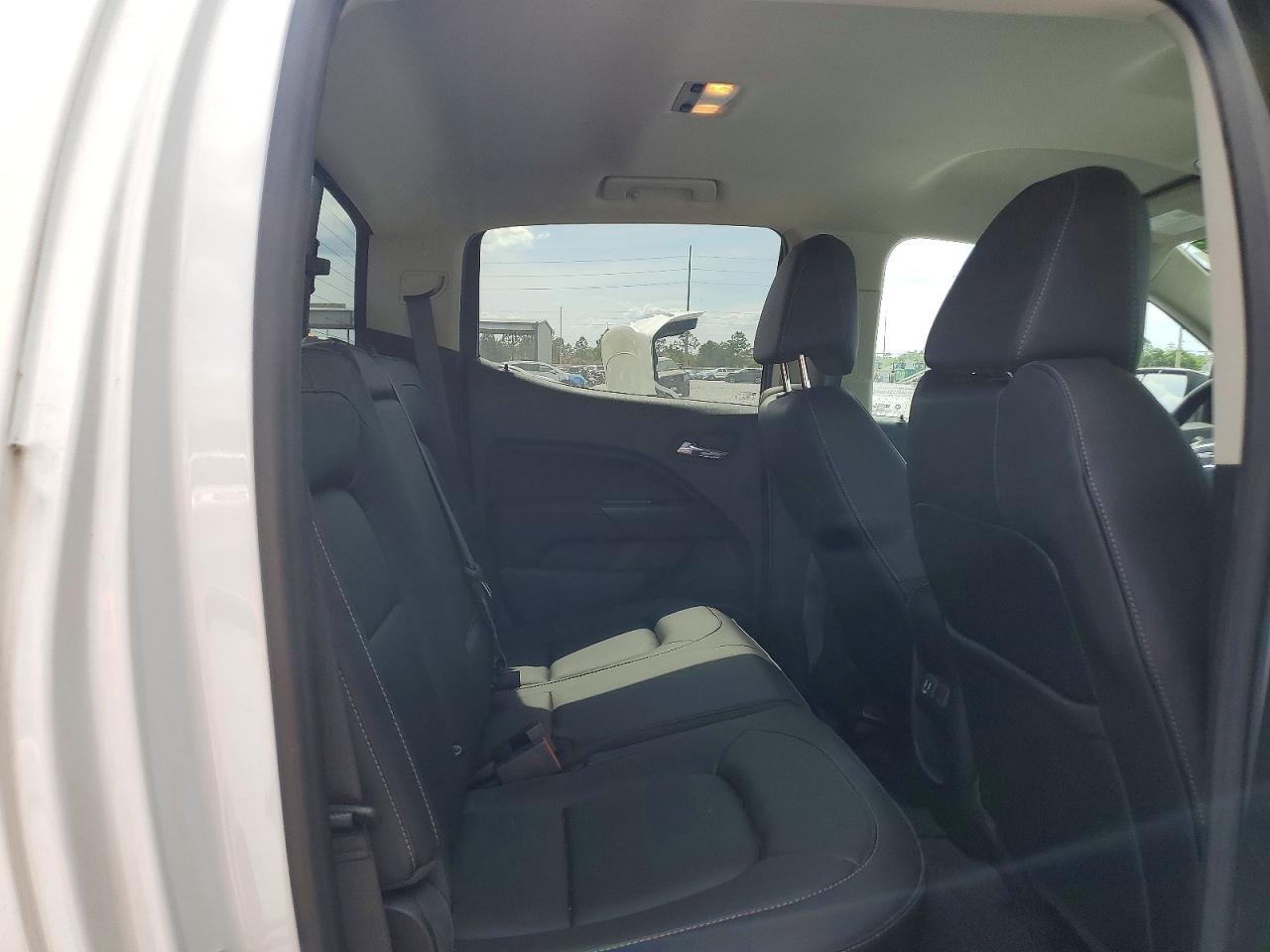 2022 GMC Canyon VIN 1GTG5CEN8N1310744 photo 10