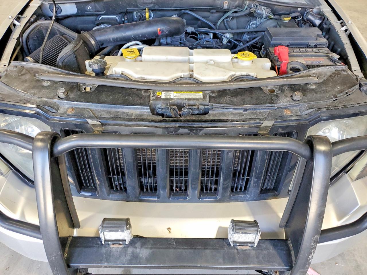 2011 Jeep Liberty VIN 1J4PN2GKXBW575011 photo 12