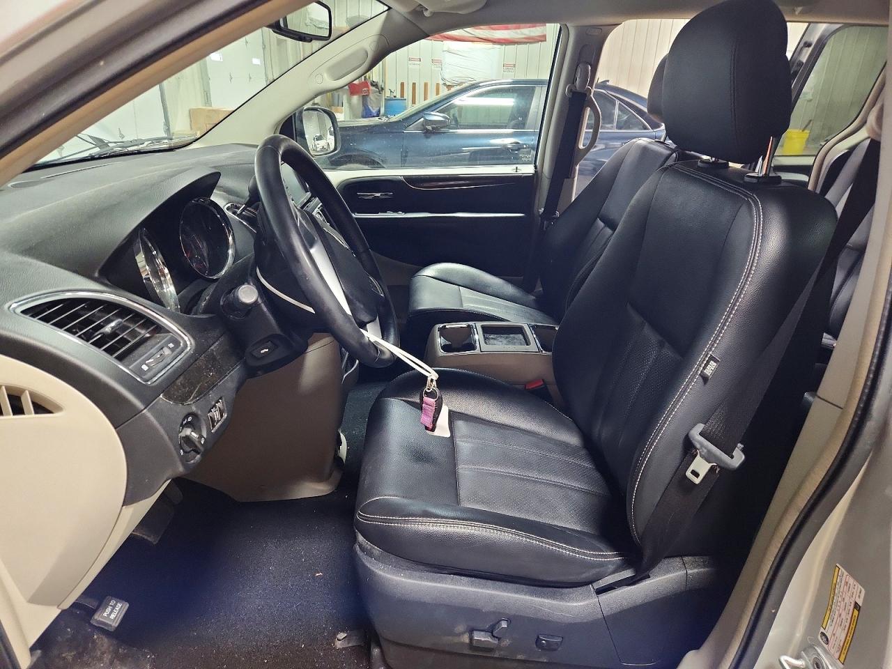 2012 Chrysler Minivan VIN 2C4RC1BG0CR170447 photo 7
