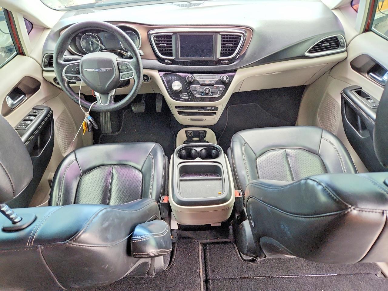2020 Chrysler Minivan VIN 2C4RC1DG0LR148655 photo 8