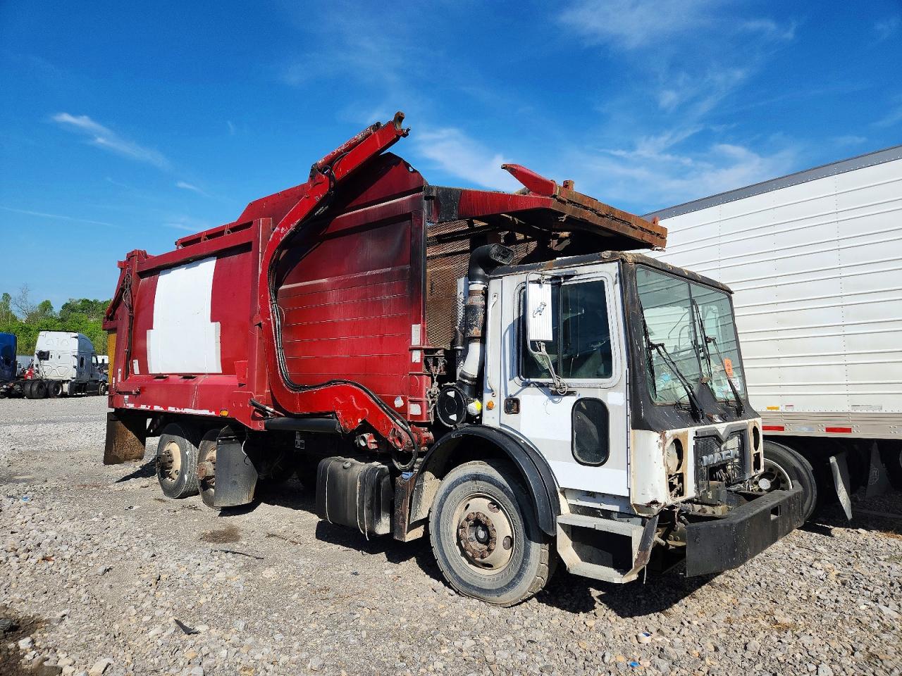 2014 MACK All other VIN 1M2AV04C3EM010852 photo 1