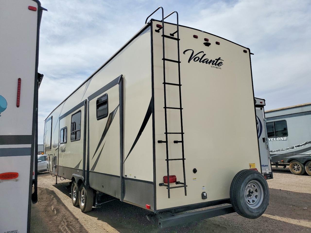 2018 KEYSTONE Unknown VIN 4YDF36025J9360493 photo 3