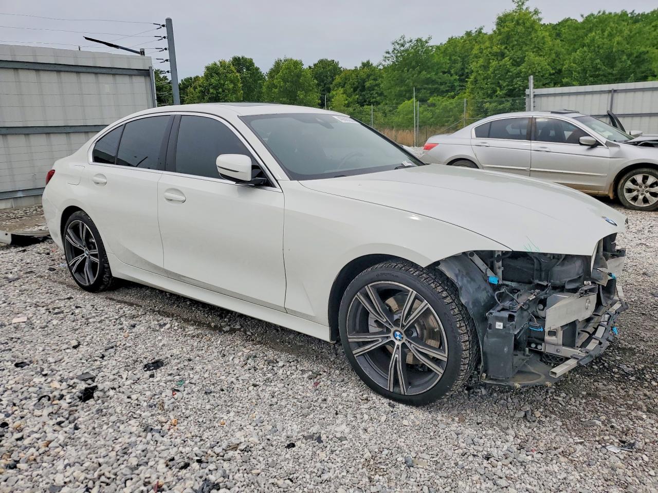 2020 BMW 3 series VIN 3MW5R7J04L8B26680 photo 4
