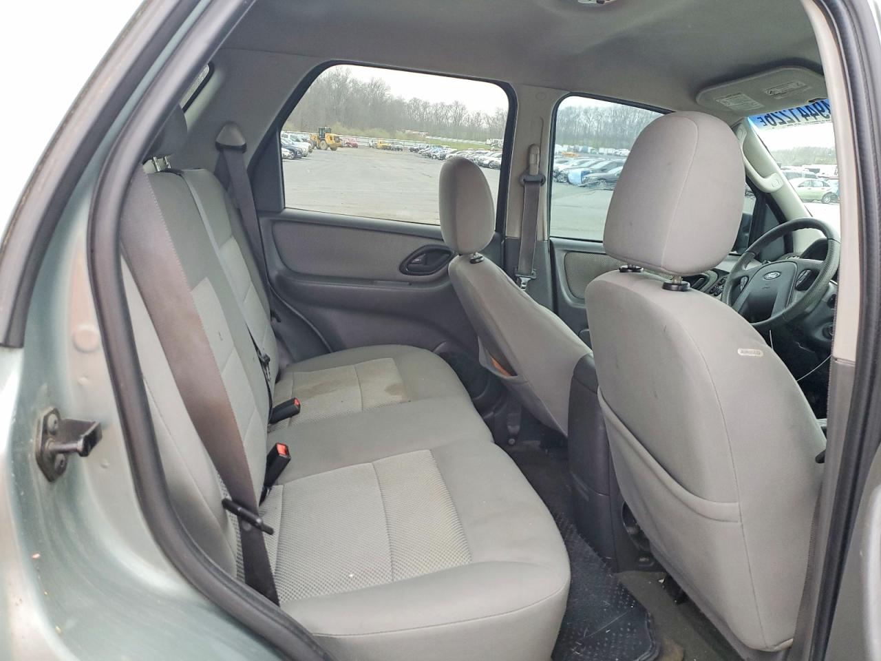 2005 Ford Escape VIN 1FMCU96H55KE18144 photo 11