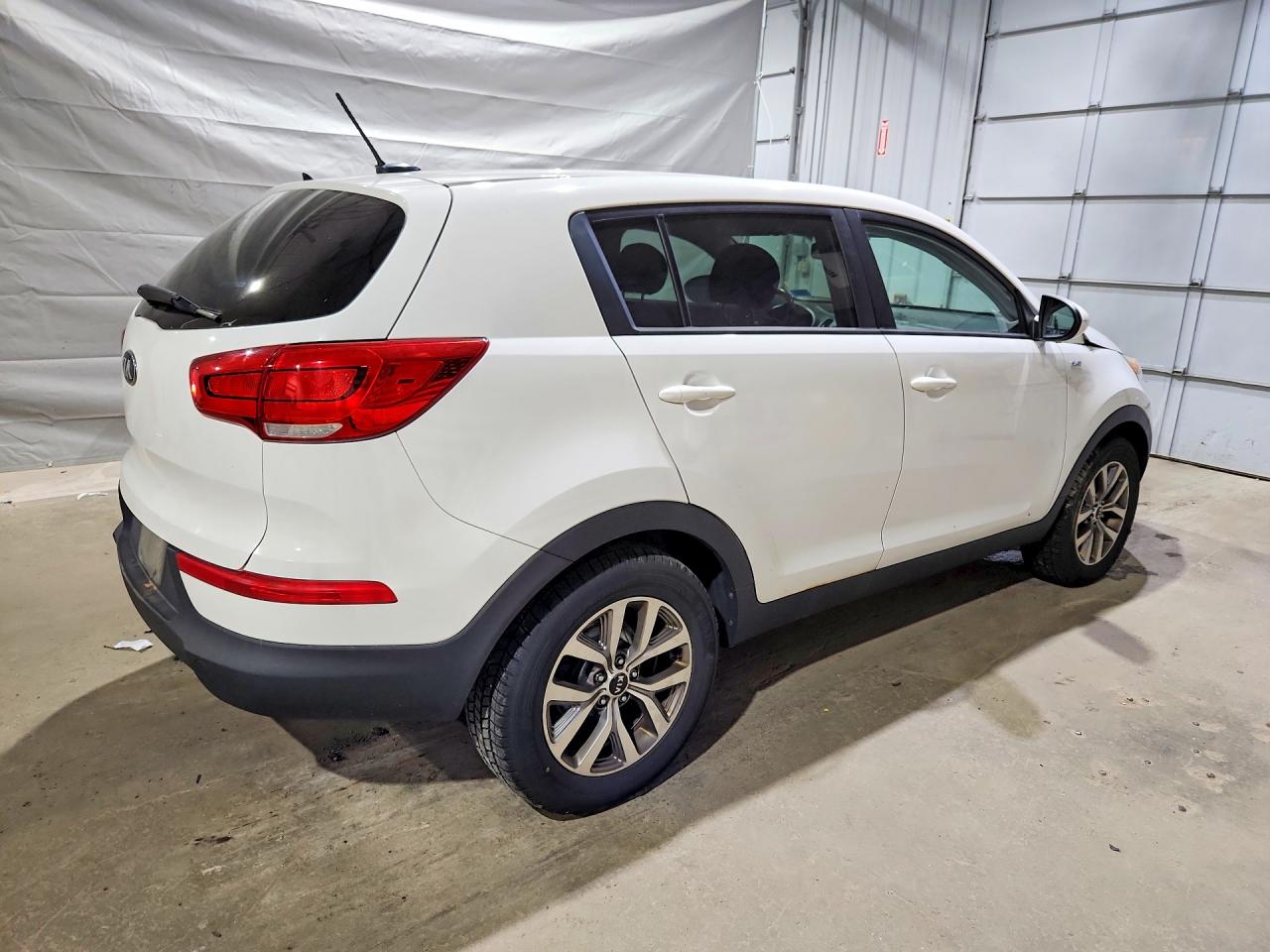 2015 Kia Sportage VIN KNDPBCAC7F7772028 photo 3
