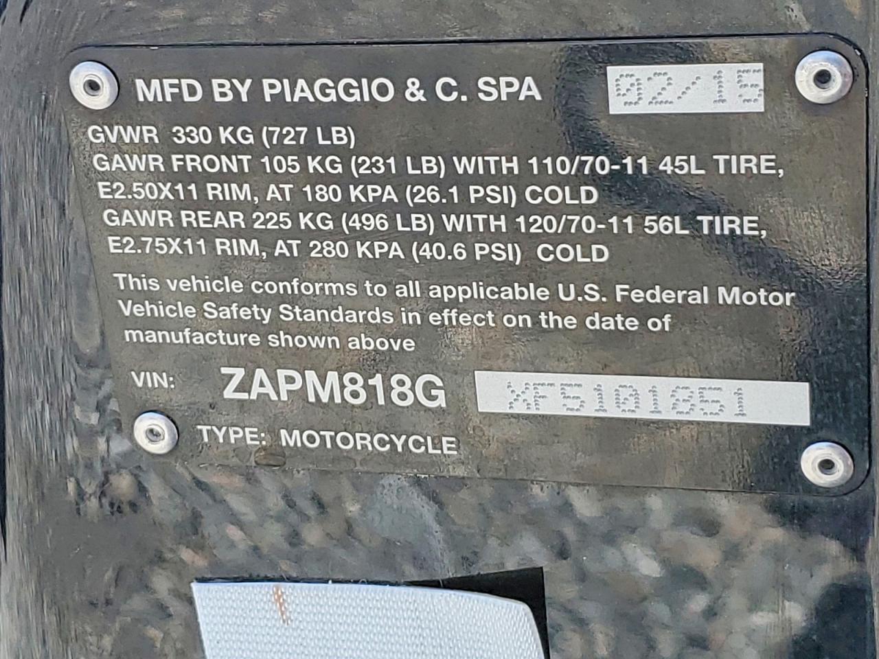 2015 Vespa Scooter VIN ZAPM818GXF5101851 photo 9